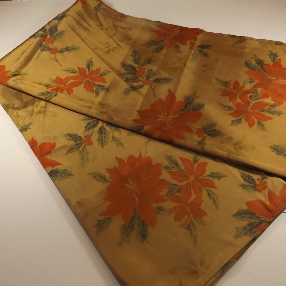Christmas Table Cloth Large 112"L x 60"Wide, Poinsettias & Gold